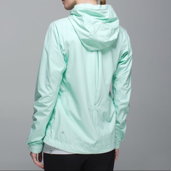 Lululemon Run Jacket Sea Mist 6 - Picture 3 of 8